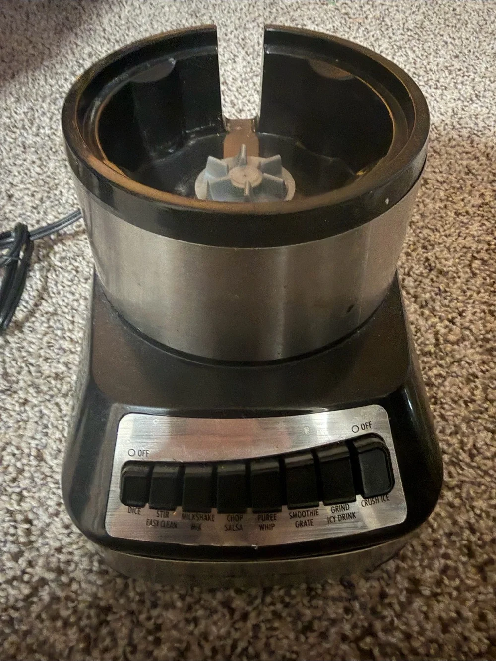 Hamilton Beach Black and Silver Glass Jar Countertop Blender